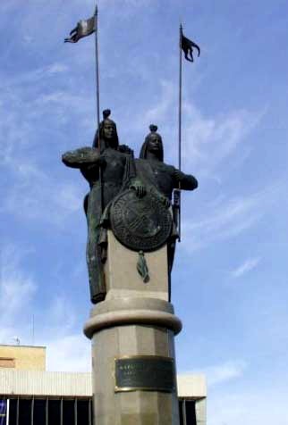 Памятник Карасай и Агынтай батырам